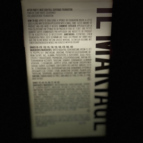 Il makiage After Party Full-Coverage Foundation in shade #030 - Picture 6 of 6